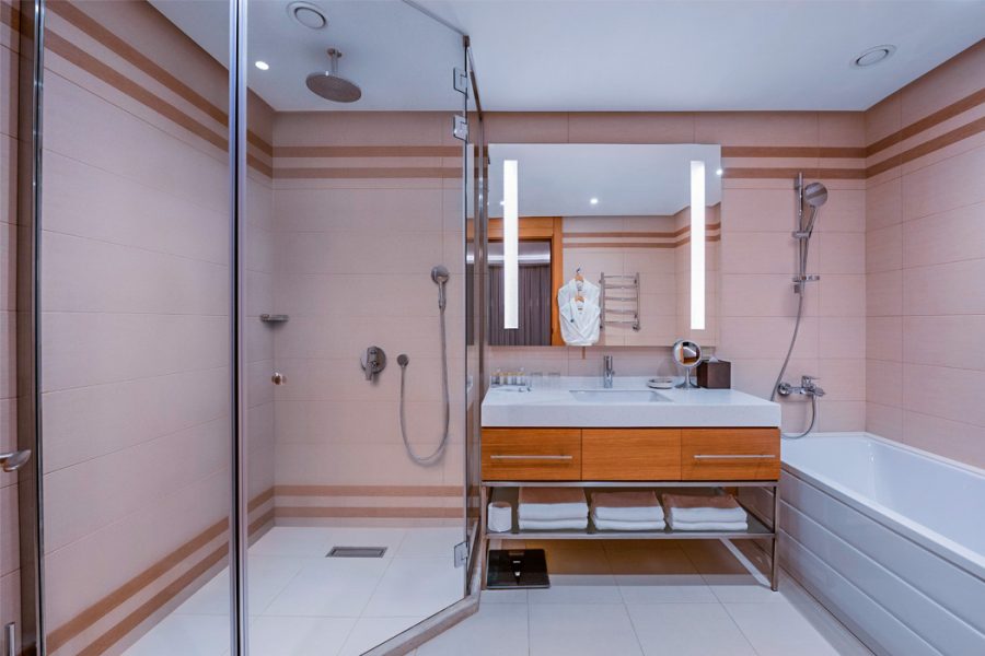 Ванная комната в номере «Апартамент» в санатории Источник Ессентуки - фотография