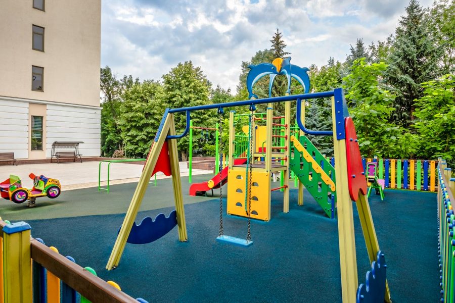 Детская площадка санатория Источник Ессентуки - фотография